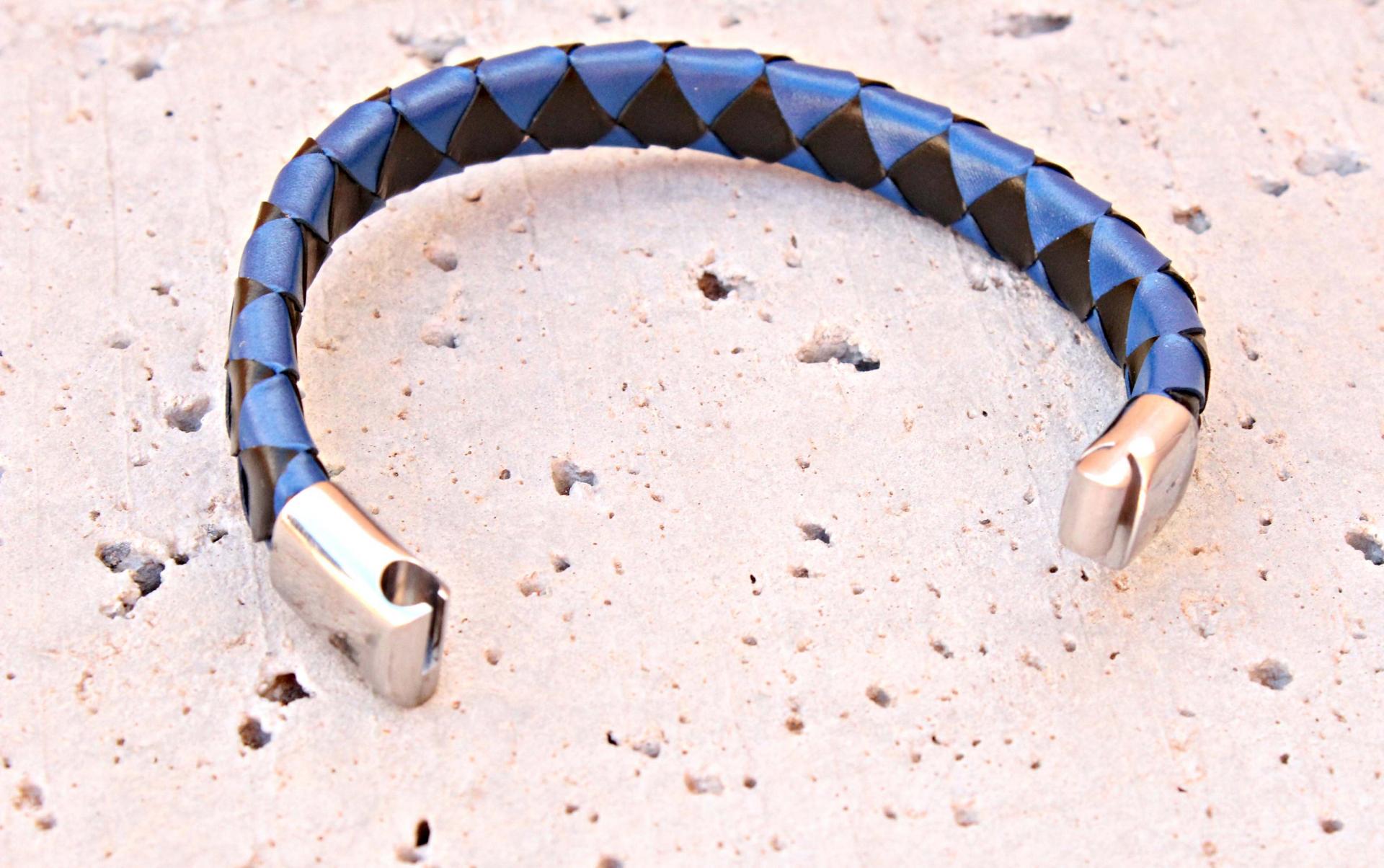 Diamond Checkers Bracelet - Black 'n Blue - Customisable