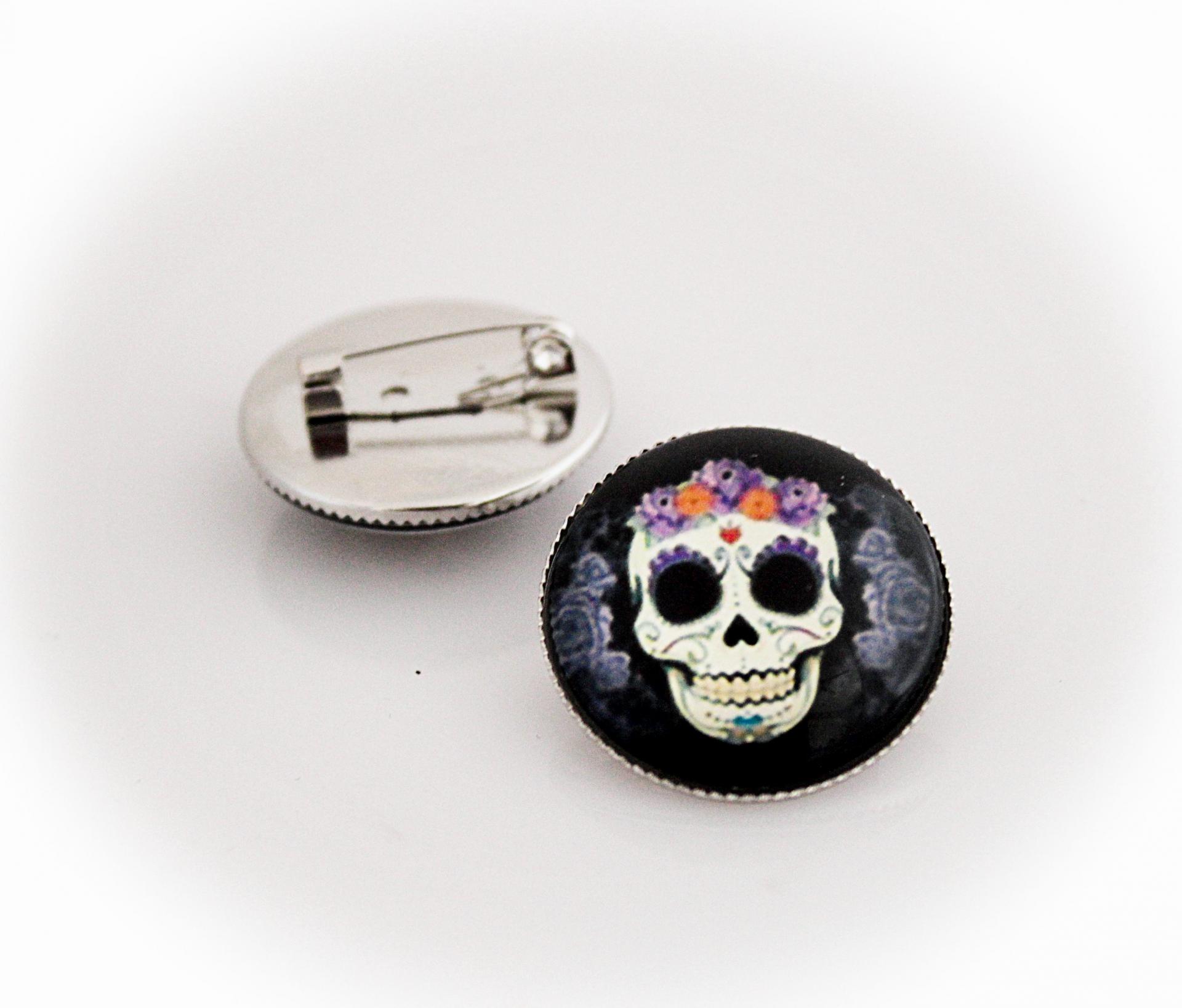 Skull Glass Pin Badge